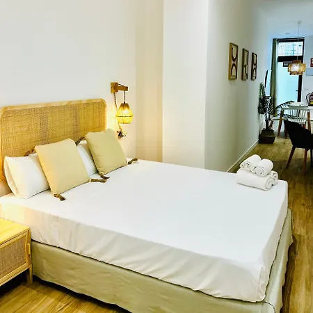 Ferienwohnung Travel Habitat Ruzafa Lofts Valencia Exterior foto